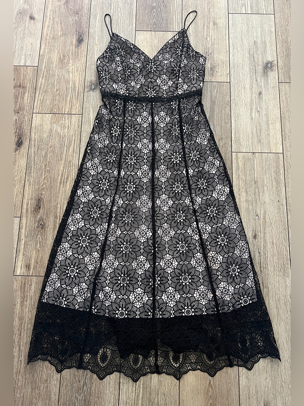 Elie Tahari Black Floral Lace Maxi Dress